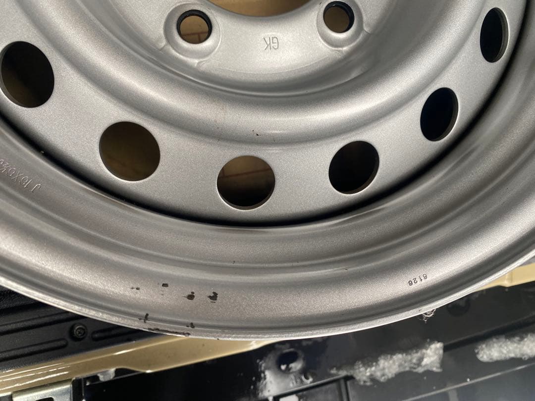 再再販ランクル70トヨタ純正スチールホイールGDJ76 西濃運輸営業所止めのみ