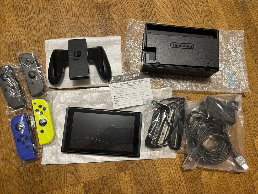 Nintendo Switch グレー 本体、Joy-Conブルーネオンイエロー