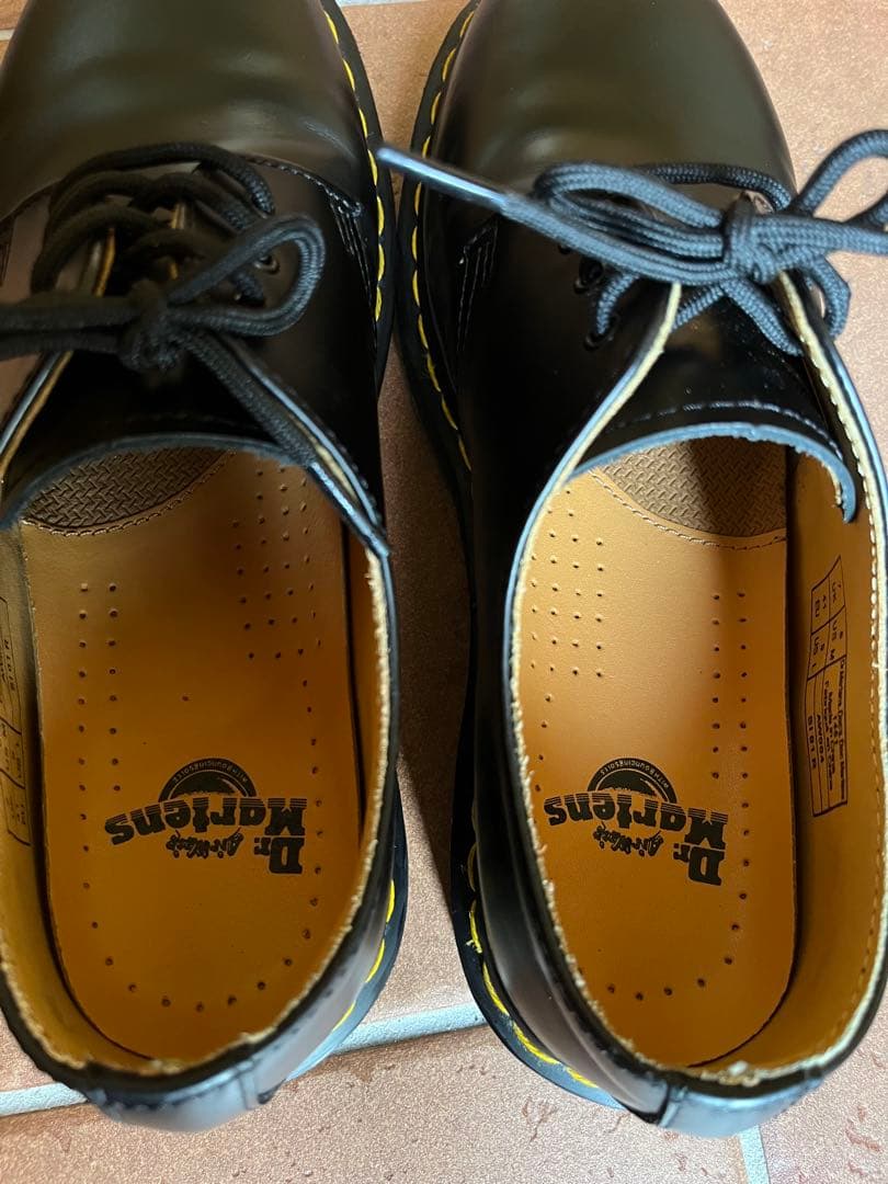 ミ*ー様 美品　ドクターマーチン　3ホール　UK7 26㎝