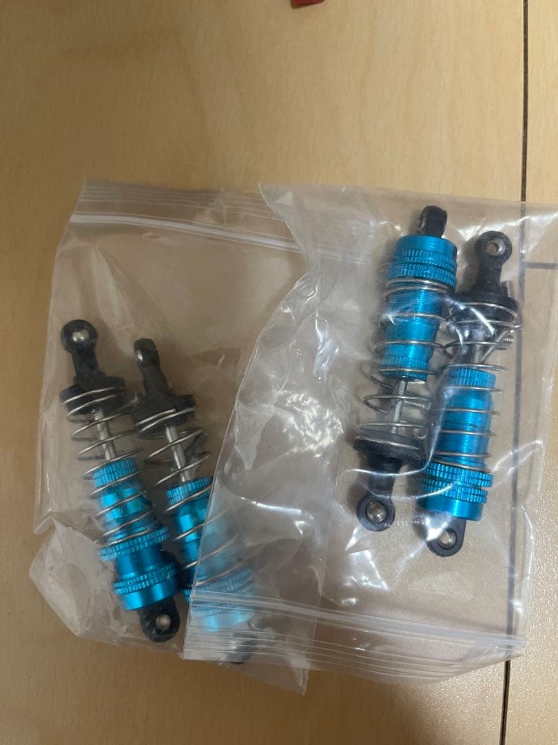 RCカー wltoys 144010と付属品 all in one