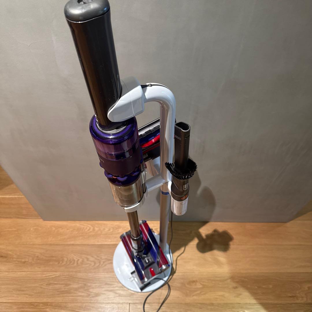 コードレスクリーナー ダイソン Dyson UN3481. sv19 美品！