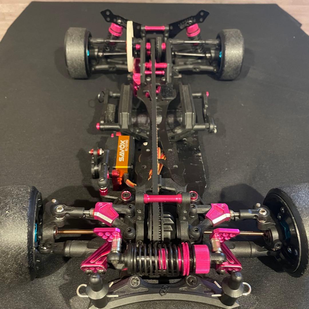 サクラ sakura d4 シャーシ、サーボ付1/10 rc ラジドリ