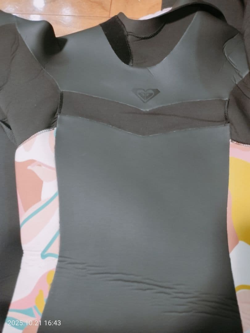 ROXY ロキシー レディース フルスーツ　サイズＭ　4/3mm 起毛　保温