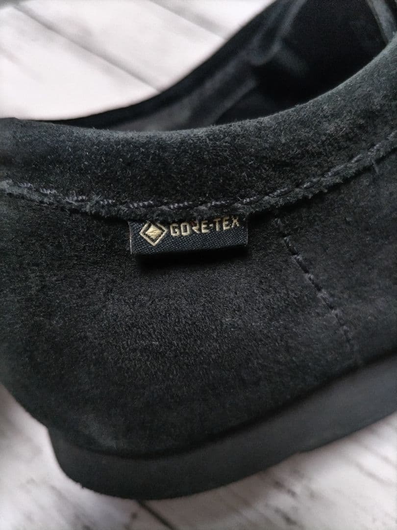 クラークス ワラビー ゴアテックス ヴィブラムソール 黒