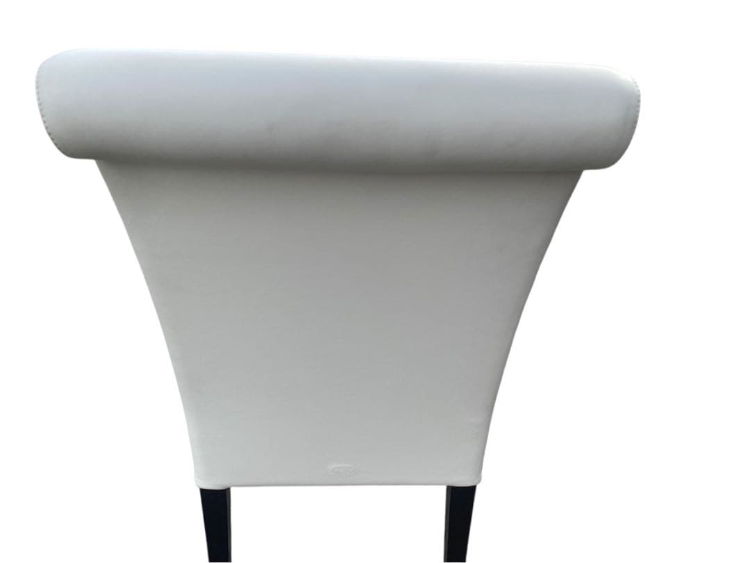 ◇③Poltrona Frau vittoria ダイニングチェア