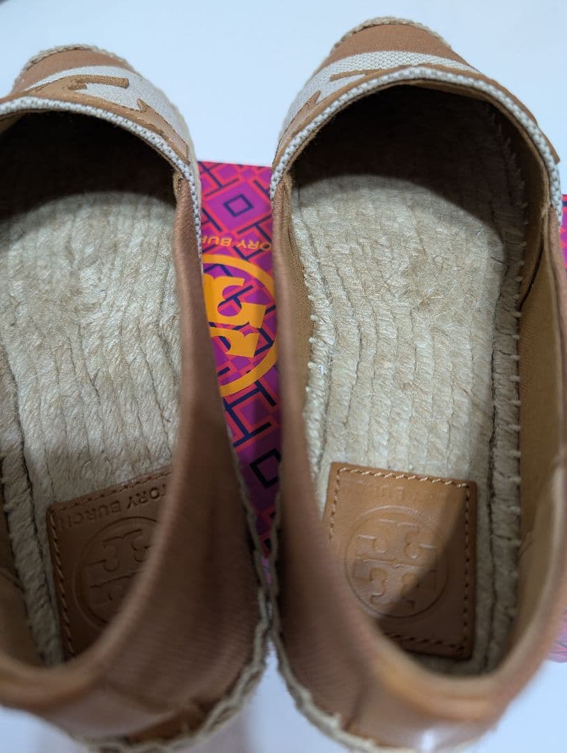 bell39　新品トリーバーチ　エスパドリーユスタイルシューズ23.5