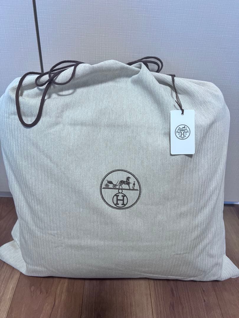 HERMES アヴァロンIII PM クッション